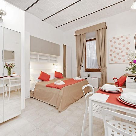 Coral Flat Colosseo Рим Номер фото